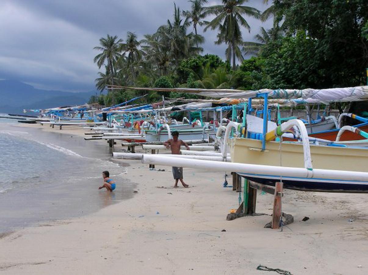 Lembongan Hostel Nusa Lembongan Buitenkant foto
