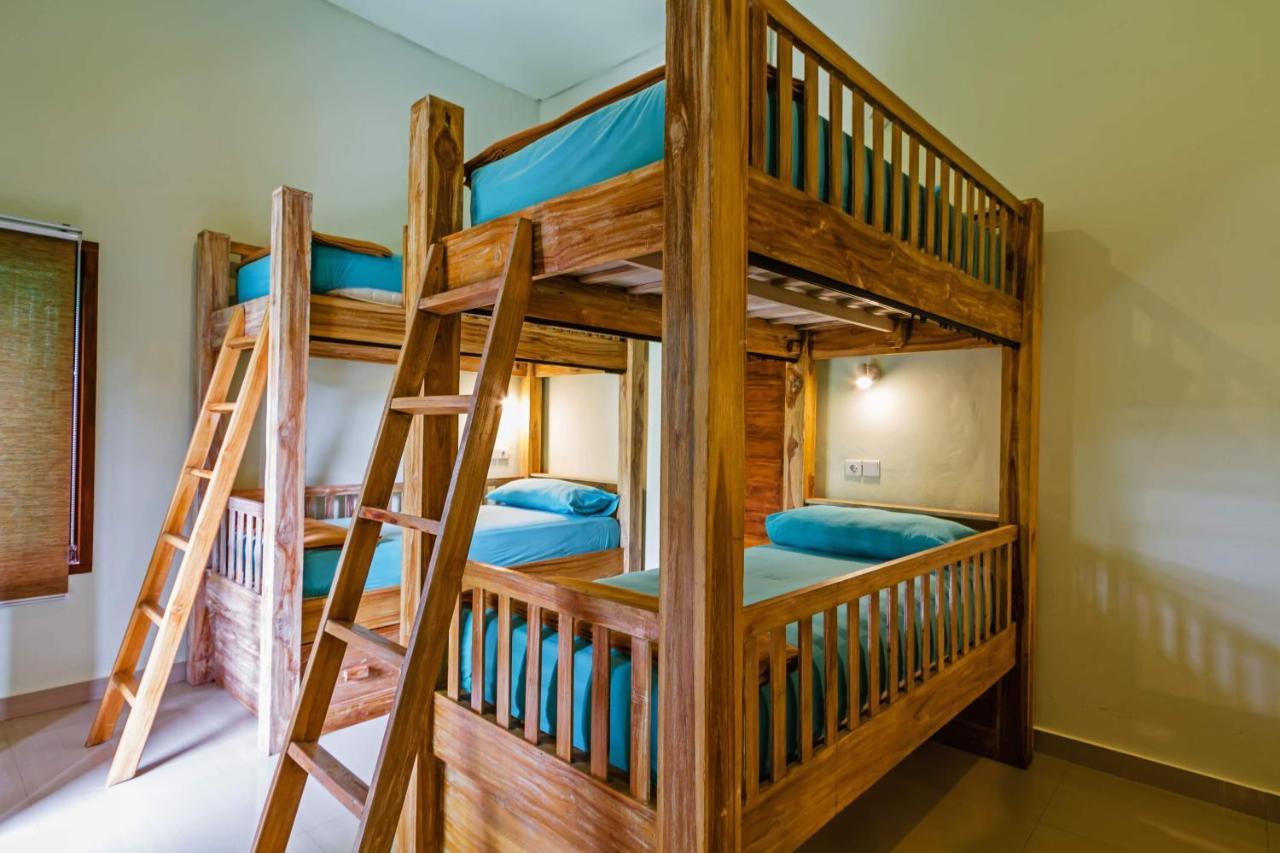 Lembongan Hostel Nusa Lembongan Buitenkant foto