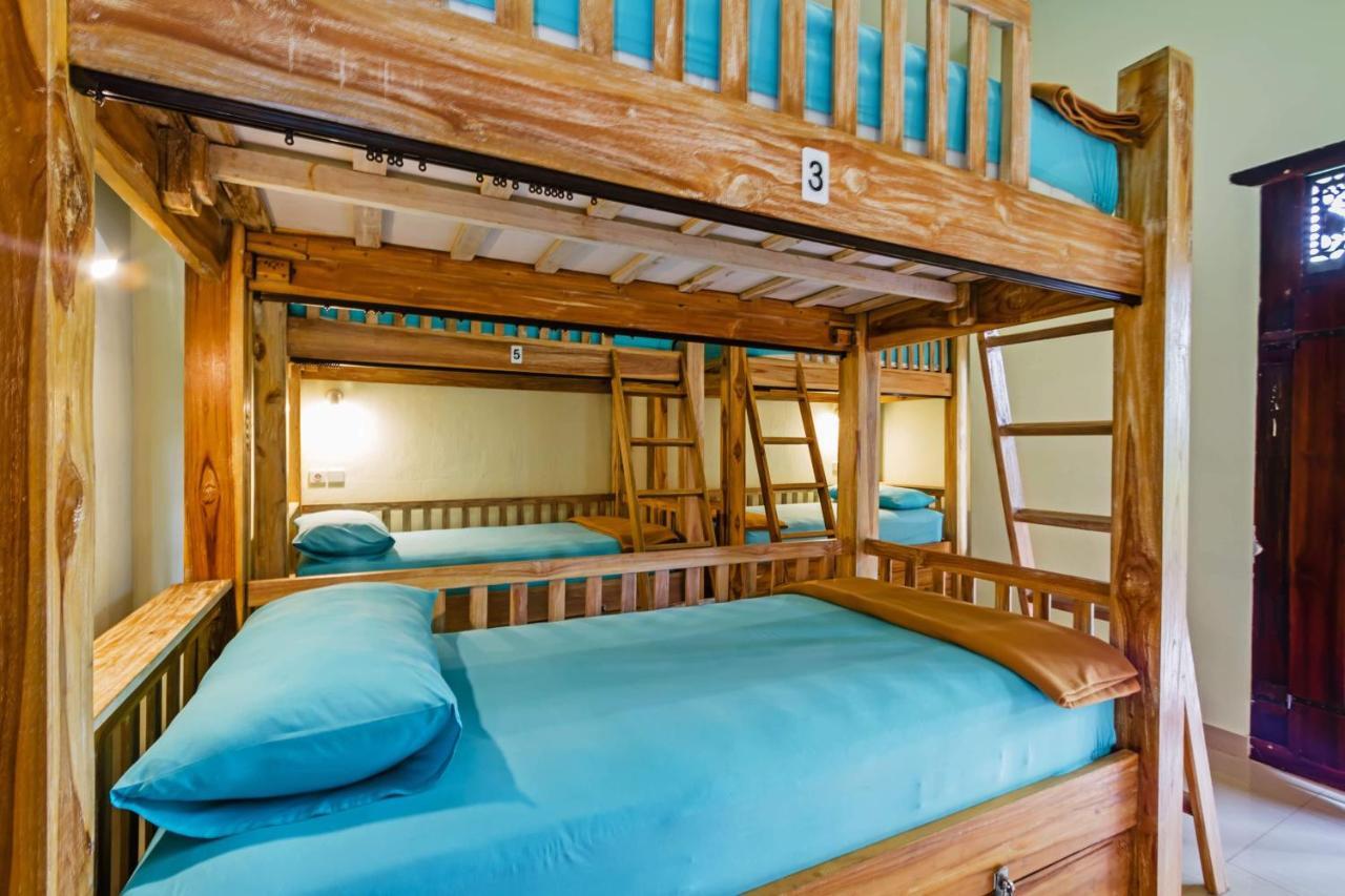 Lembongan Hostel Nusa Lembongan Buitenkant foto